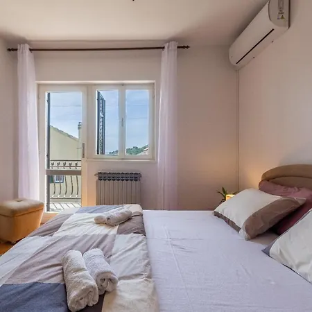 Apartment Dida Frane In *